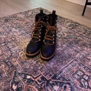 Boots 🥾